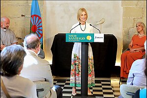 La alcaldesa presenta la programación de la Velá de Santiago