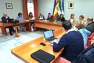 El Consejo de Administración de Comujesa aprueba la ampliación de auxiliares