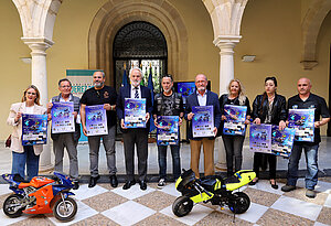 Fotografía de familia de la presentación