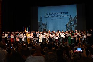 Foto de familia del acto