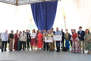Alcaldesa entrega Premios Casetas ganadoras Feria