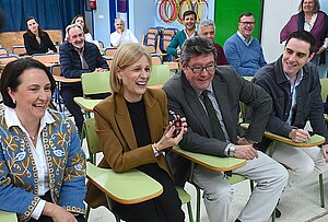 La alcaldesa felicita a los alumnos del CEIP Blas Infante