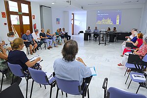 Archivo. Agustín Muñoz preside la última sesión de la Mesa del Centro Histórico
