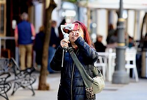 Fotografía de archivo de una turista en Jerez