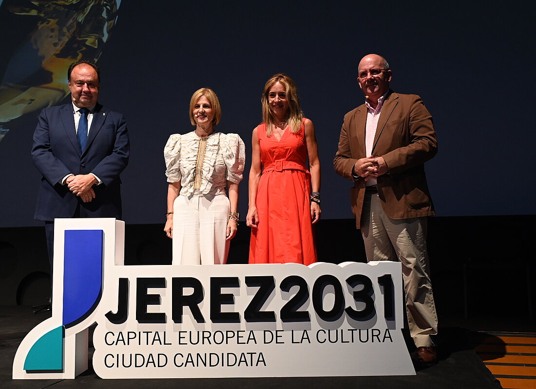 La alcaldesa preside el I Fórum Jerez 2031