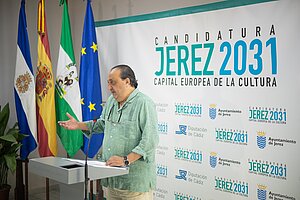 Francisco Zurita explica aspectos de la Feria del Caballo