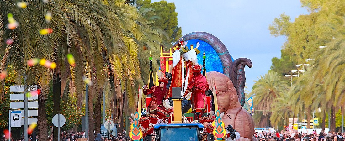 La Cabalgata ha llenado de luz las calles de Jerez