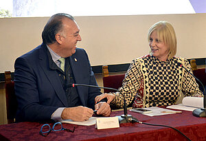 Alcaldesa y Consejero Turismo de la Junta