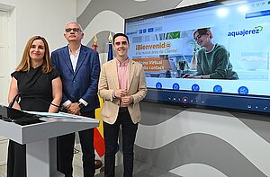 Jaime Espinar presenta la nueva APP y Oficina Virtual de Aquajerez