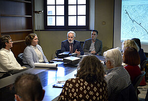 Encuentro con vecinos entorno Puerta Sevilla
