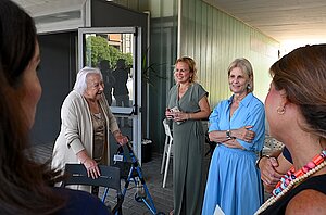 La alcaldesa ha visitado el Centro de Acogida San José