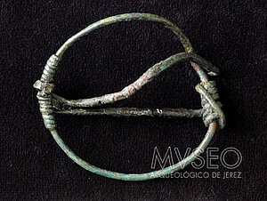 HISPANIC ANNULAR FIBULA (BROOCH)