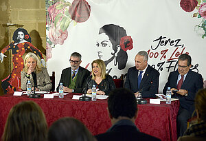 Alcaldesa de Jerez Presentación UCA Centenario Lola Flores
