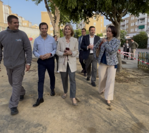 La alcaldesa realiza una visita técnica al CEIP Pío XII