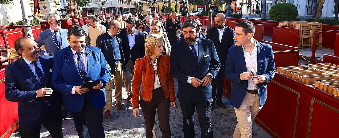 La alcaldesa realiza una supervisión técnica de la Carrera Oficial