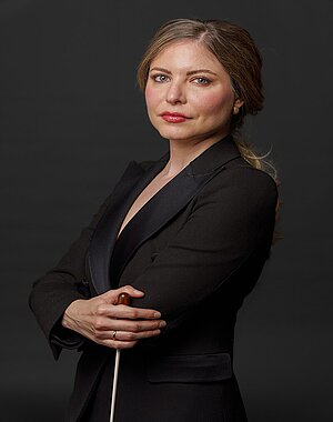 Elena Salvatierra