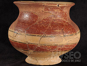 SMALL PAINTED TURDETAN URN