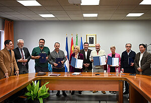 La alcaldesa firma convenio del personal laboral del Ayuntamiento