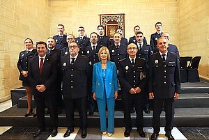 La alcaldesa preside el acto de reconocimiento a los mandos de la Policía Local