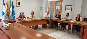 Reunión para tratar el asunto del carné joven