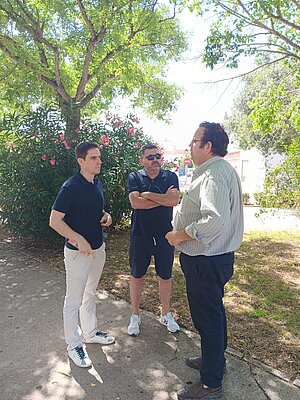 Jaime Espinar mantiene un encuentro con el alcalde de La Barca para analizar el nuevo contrato de parques y jardines