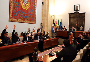 La Corporación municipal durante el pleno