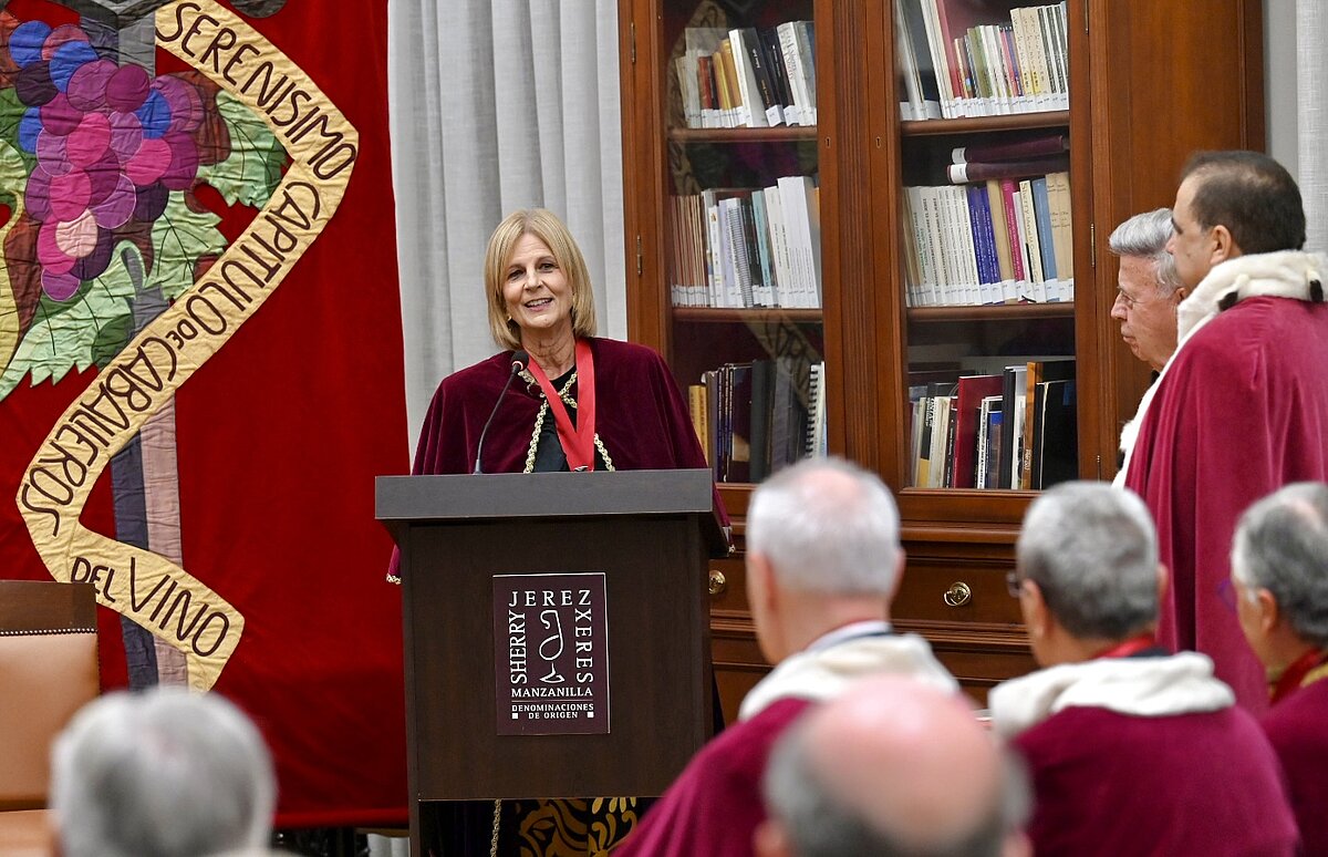 Jerez mayor receives honour as dame of the serenísimo capítulo del vino