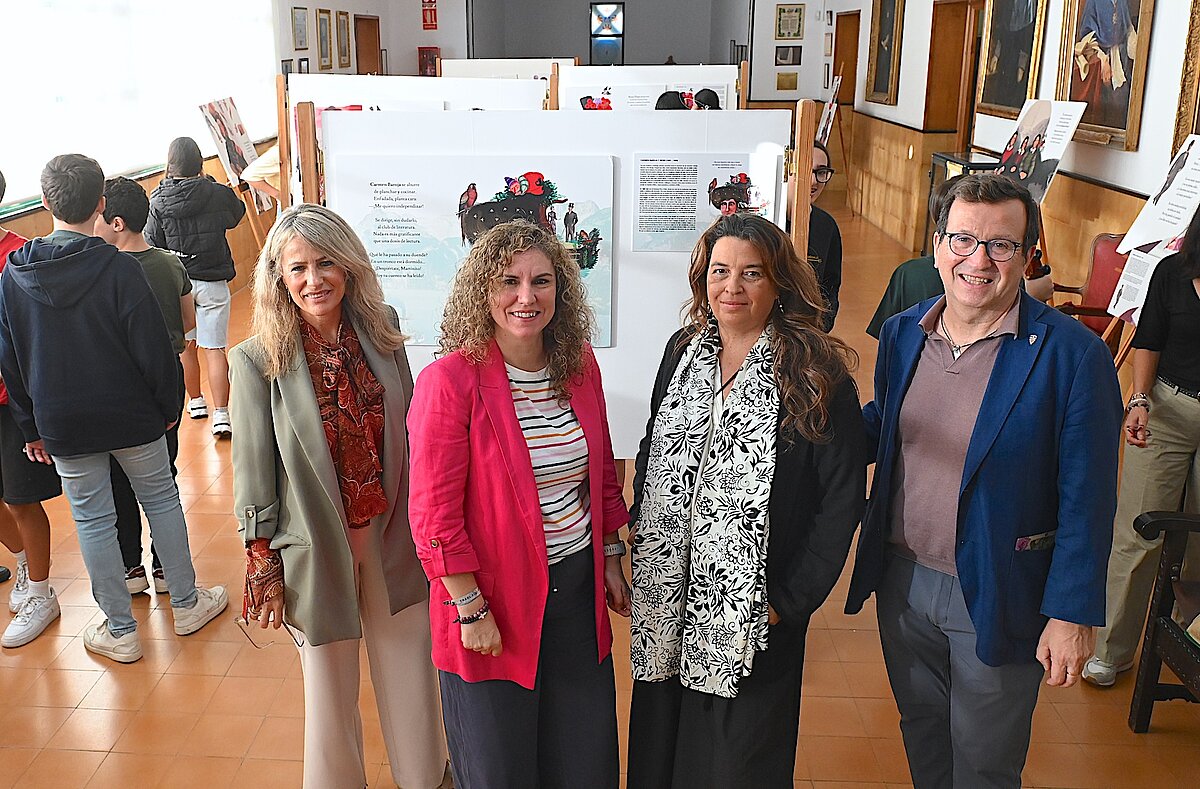 Susana Sánchez opens ‘women who played hide and seek’ exhibition at IES Coloma