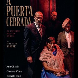 A puerta cerrada