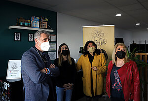 Negocios en edificio Forum