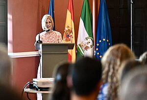 Alcaldesa asiste Asamblea del Consejo de la Juventud