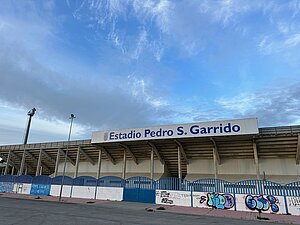 El Ayuntamiento arreglará el muro del estadio Pedro S. Garrido