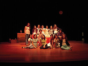 Imagen teatro Colegio El Pilar
