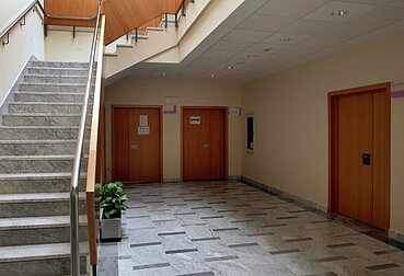 Imagen de acceso al centro