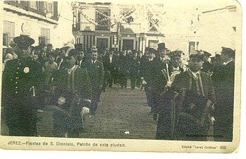 Policías con Sable, 1935