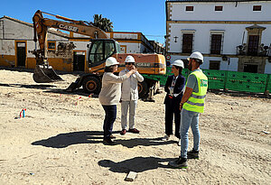 Belén de la Cuadra visita Obras plaza del Mercado