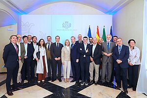 La alcaldesa ha ofrecido una recepción a  AECOC y Horeca