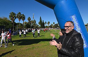 Nela García y Tomás Sampalo asisten al cross escolar