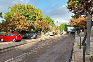 Las obras de reasfaltado han llegado a la calle Jorge Bocouze