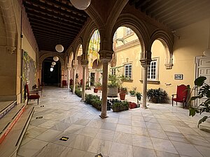 Archivo. La Junta de Gobierno aprueba el arreglo de la cubierta de centros escolares