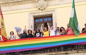 La alcaldesa ha presidido los actos institucionales del Día del Orgullo