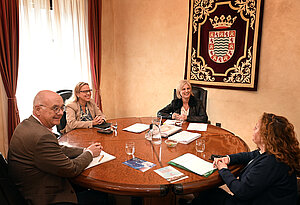 Alcaldesa se reúne con el nuevo director de Cáritas