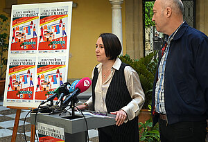 La delegada durante la presentación