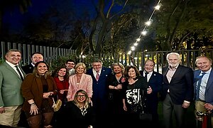 La alcaldesa asiste a la Gala de la Asociación ProReyes Magos Raices