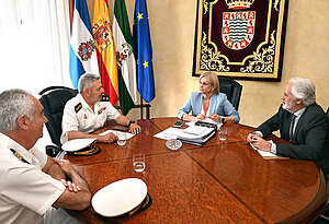 Alcaldesa se reúne con el subdelegado de Defensa