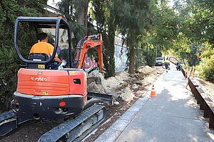 Trabajadores realizando las canalizaciones