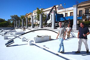 Jaime Espinar supervisa los trabajos de reposición de las venencias