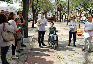 Jaime Espinar realiza una visita técnica a la Barriada España