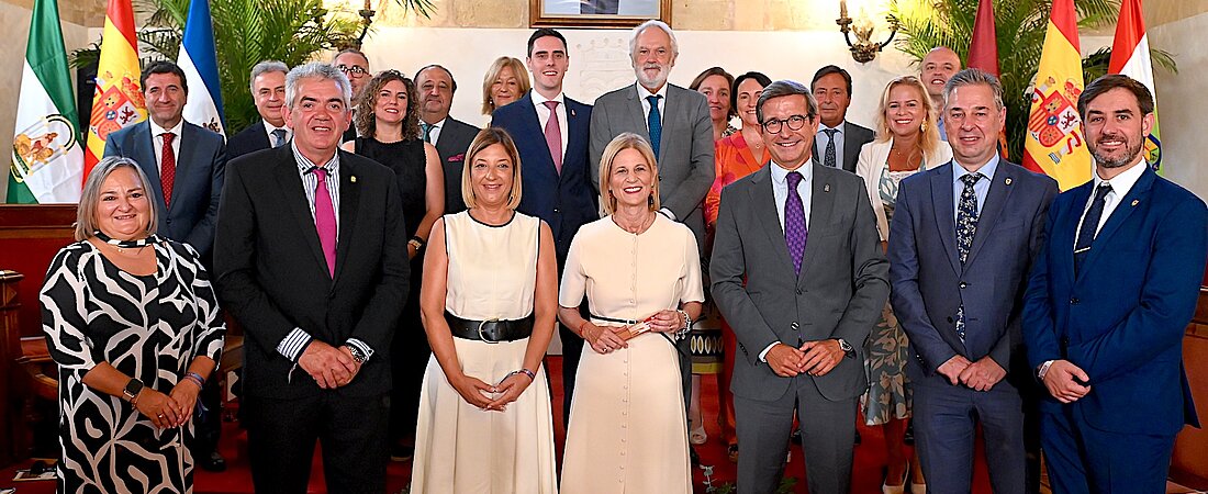 Fotografía de familia del Hermanamiento