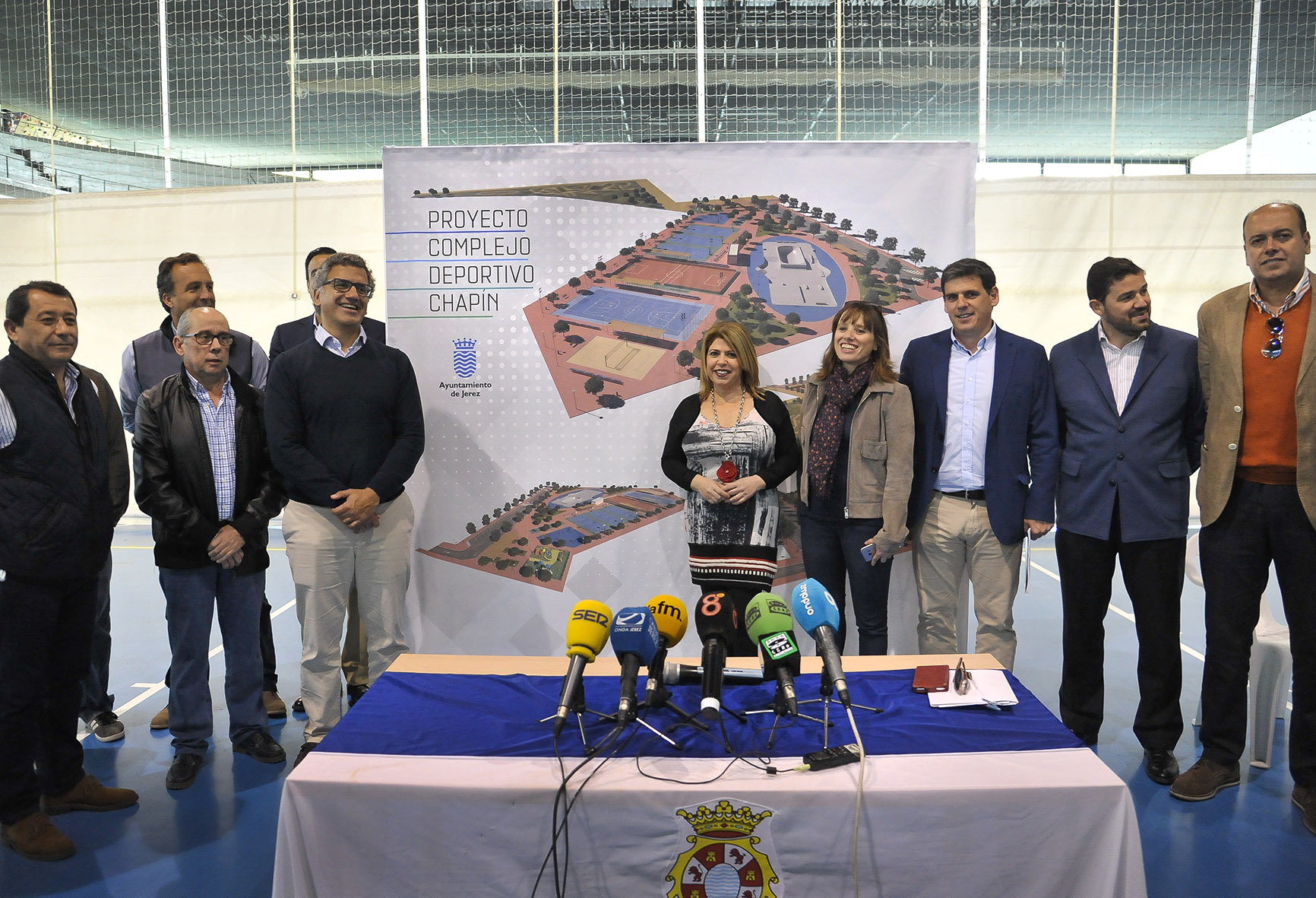 Presentación del proyecto en el Complejo Deportivo Chapín.